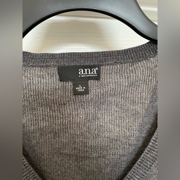 ANA a.n.a. long sleeve lightweight sweater size Large- heather grey 🎉Host Pick🎉 - Picture 4 of 4